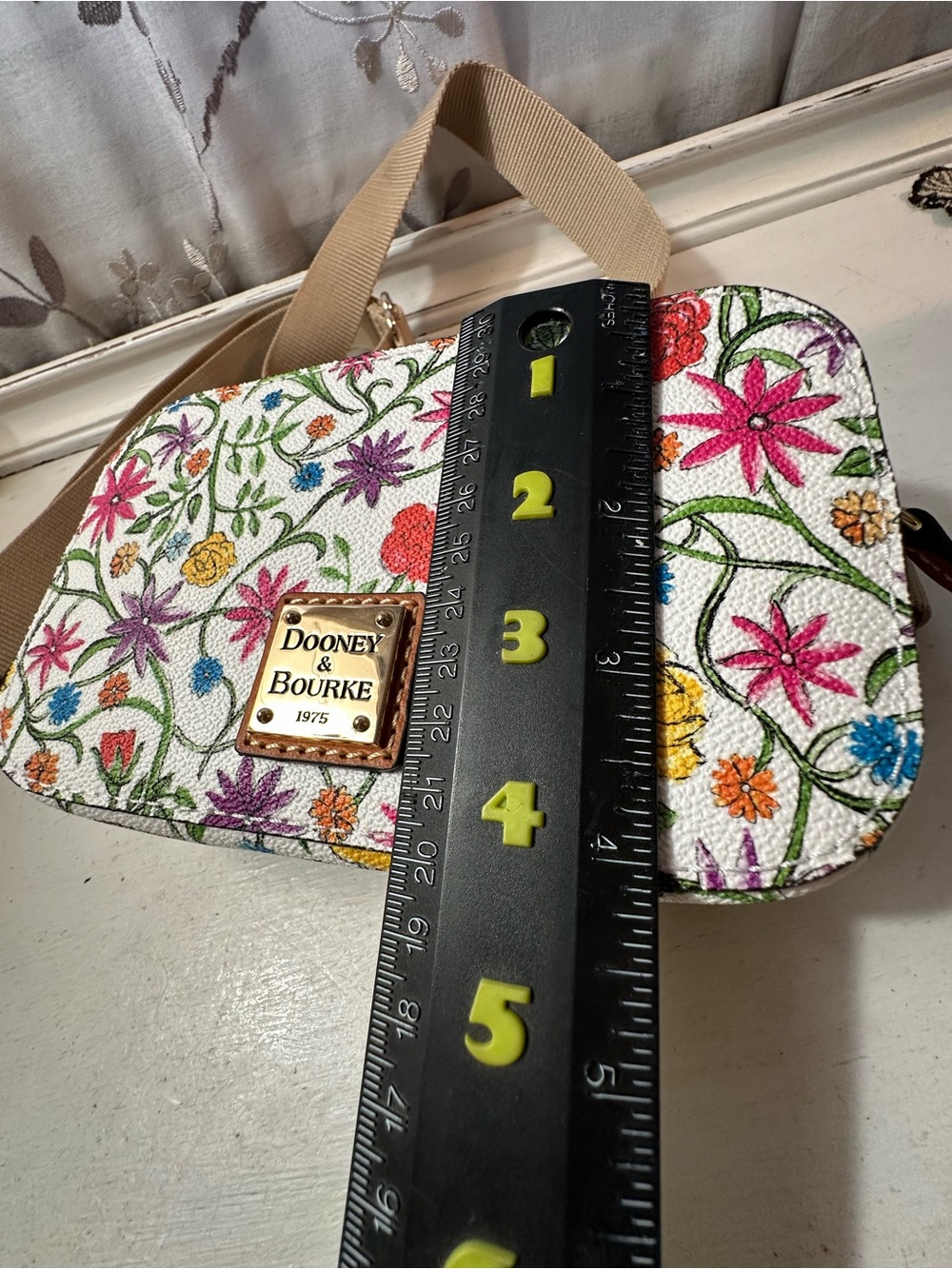 Dooney & Bourke White Wildflower Floral Coated Canvas Belt Bag - Picture 9 of 12